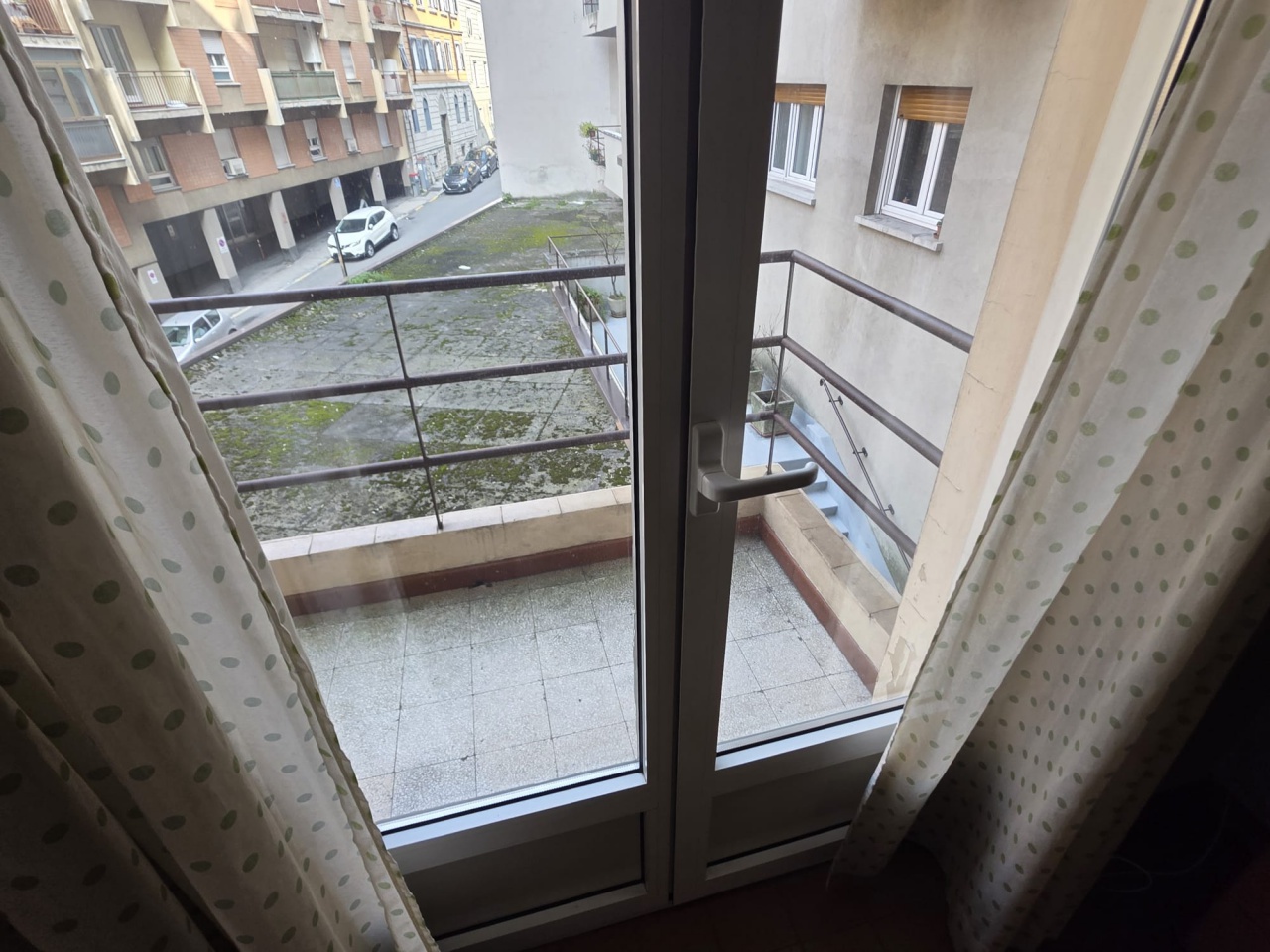 Trilocale in vendita in via cologna, Trieste