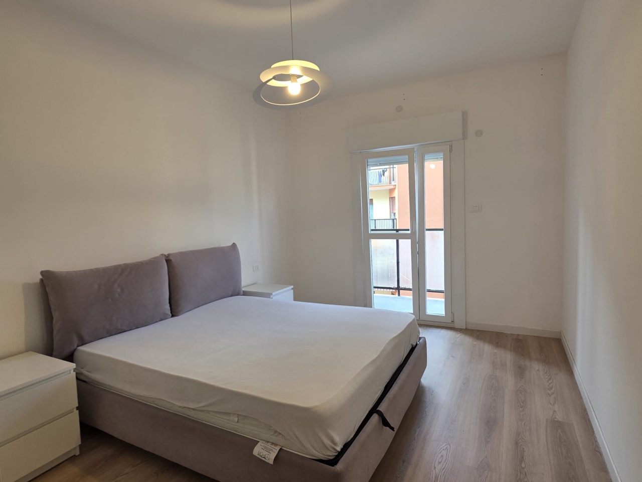 Trilocale arredato in affitto in via capodistria, Trieste