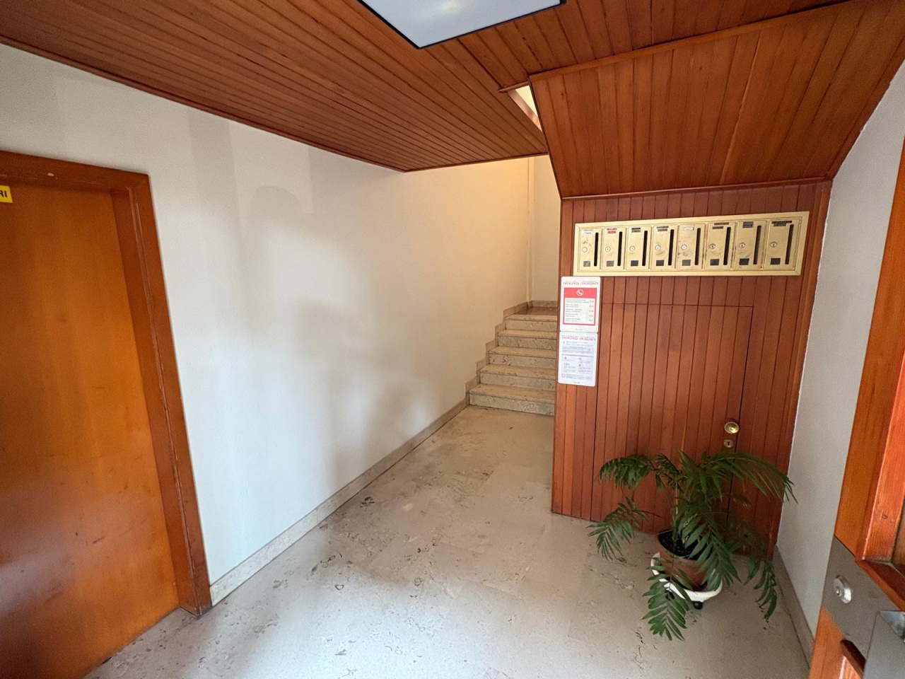 Quadrilocale con terrazzo in via dei giardini, Trieste