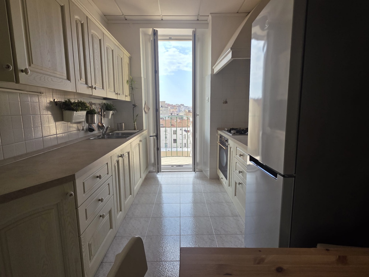 Trilocale in vendita in via donadoni, Trieste