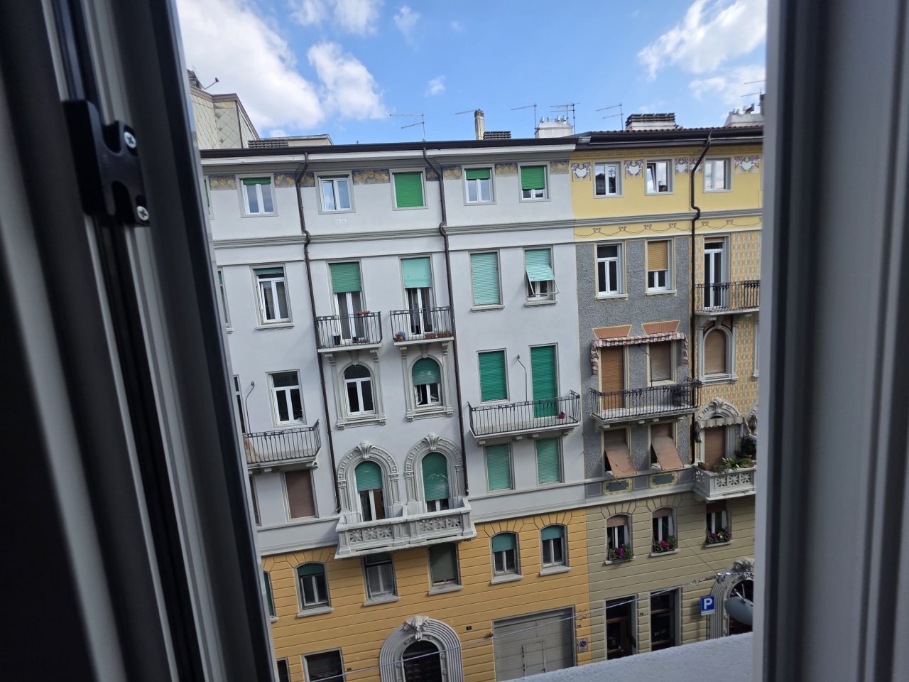 Trilocale in vendita in via donadoni, Trieste