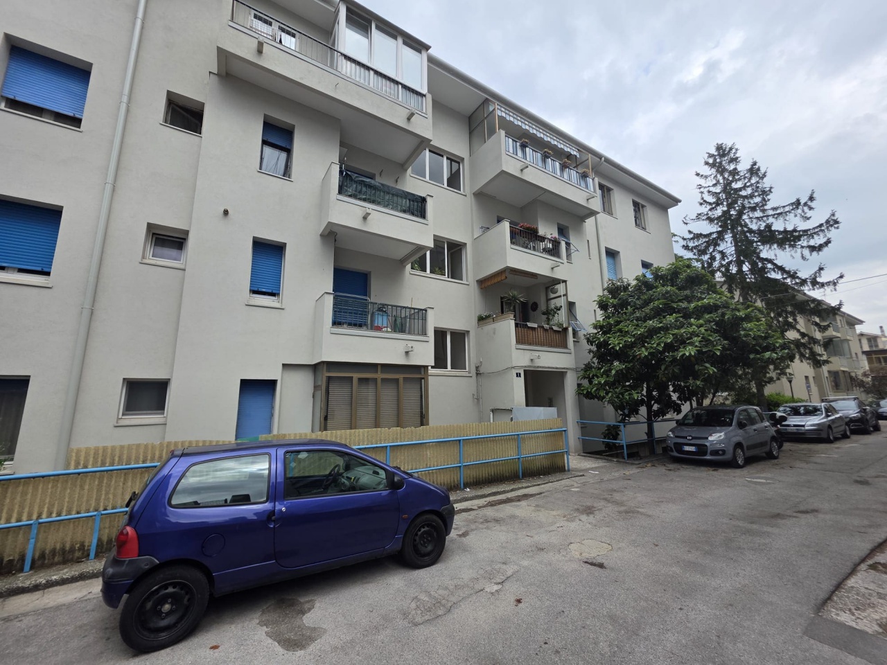 Trilocale in vendita in via pinguente, Trieste