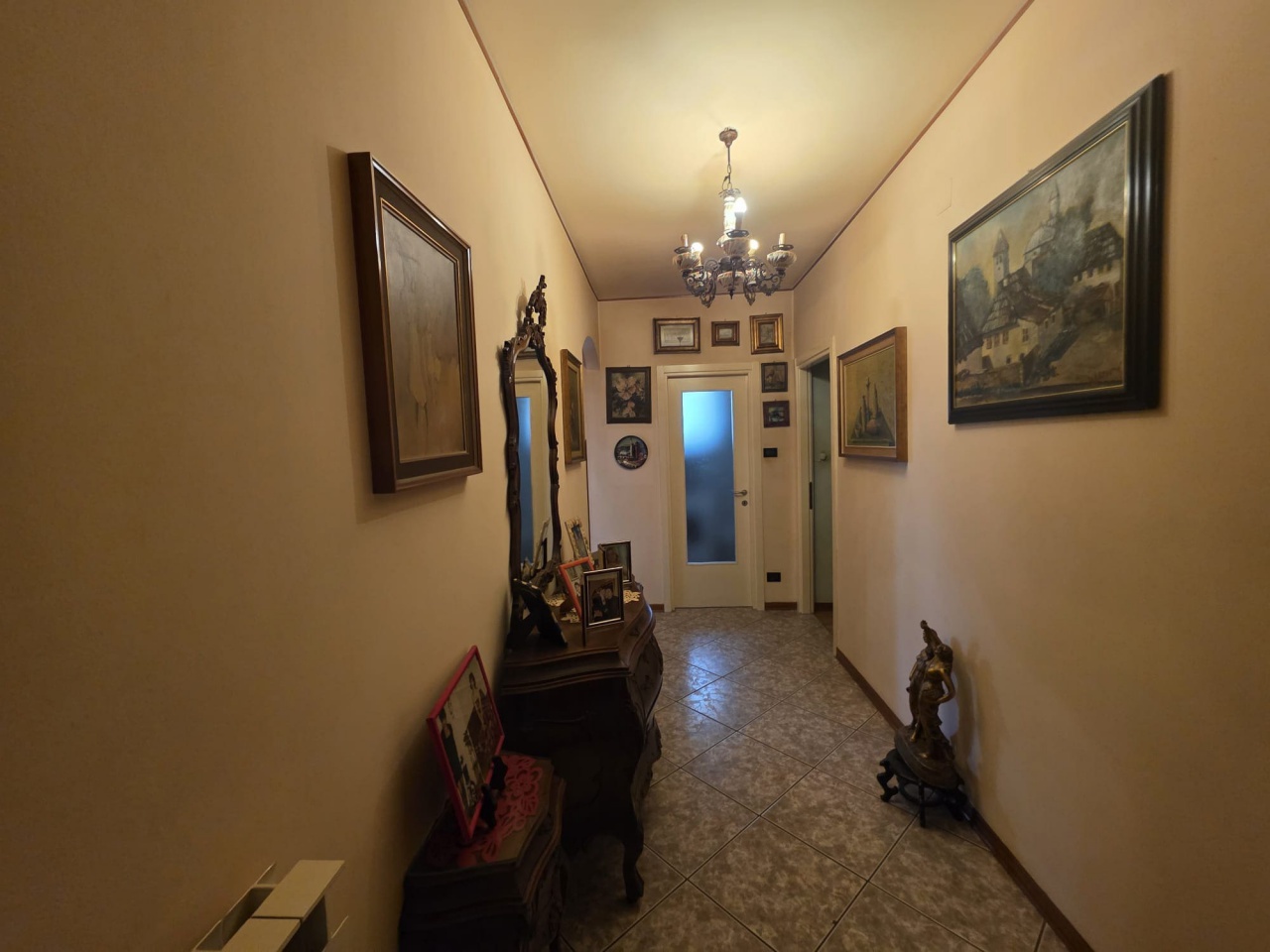 Trilocale in vendita in via pinguente, Trieste