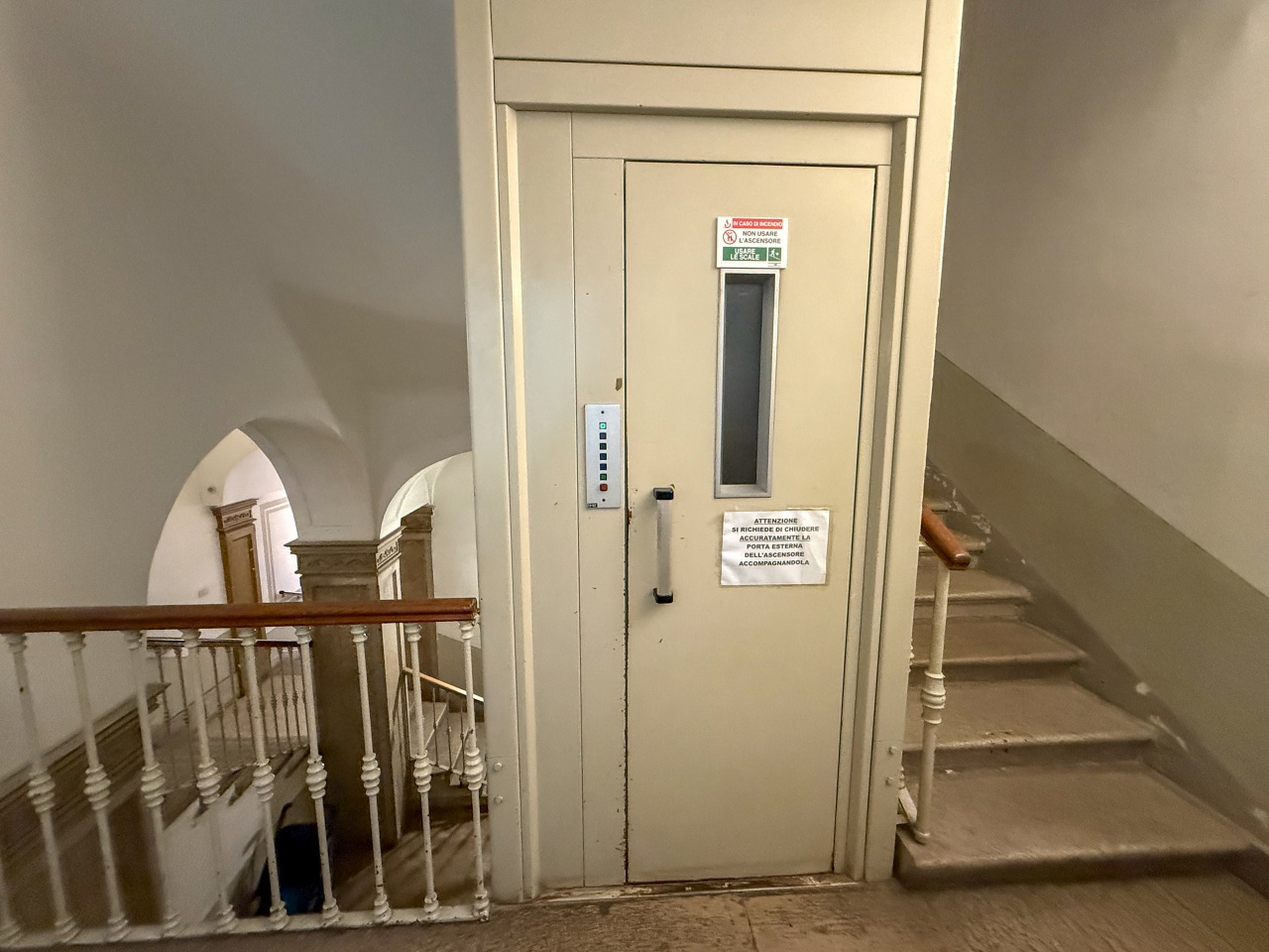 Bilocale in vendita in via carducci, Trieste
