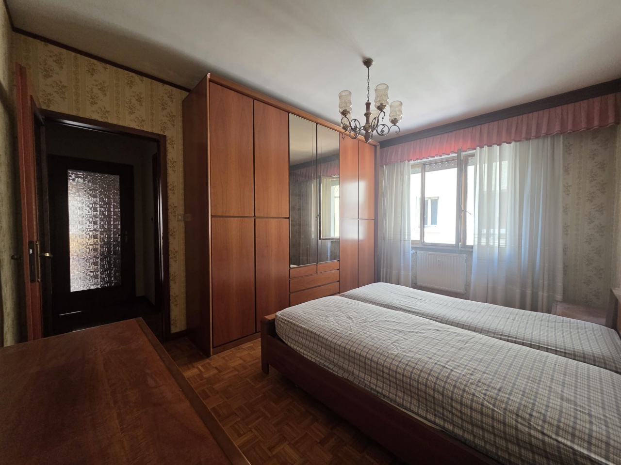 Trilocale con terrazzo in via dello sterpeto, Trieste