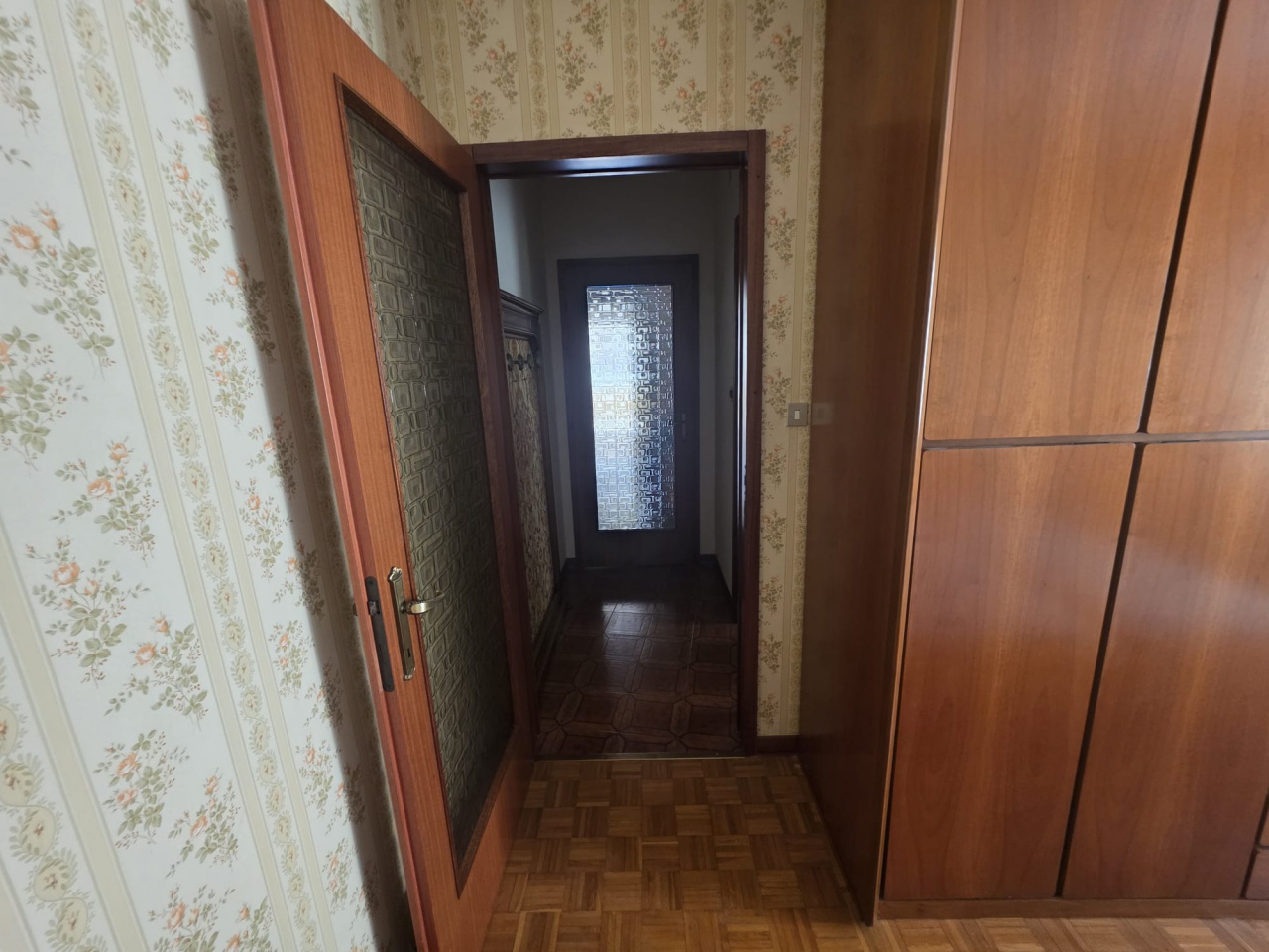 Trilocale con terrazzo in via dello sterpeto, Trieste