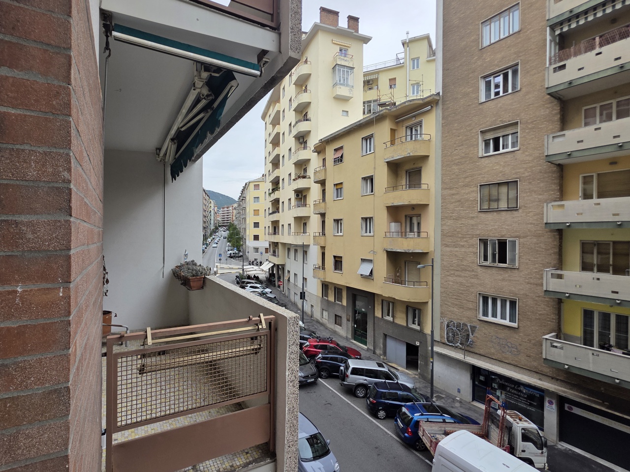 Quadrilocale arredato in affitto a Trieste