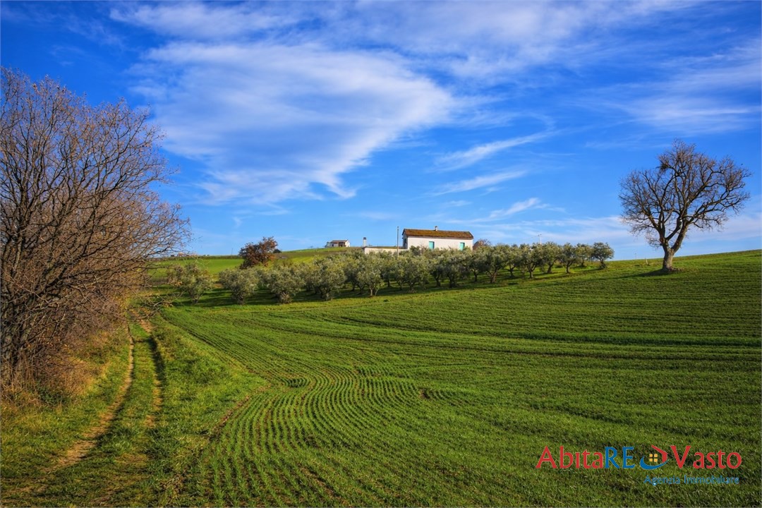 Rustico vista mare a Montenero di Bisaccia