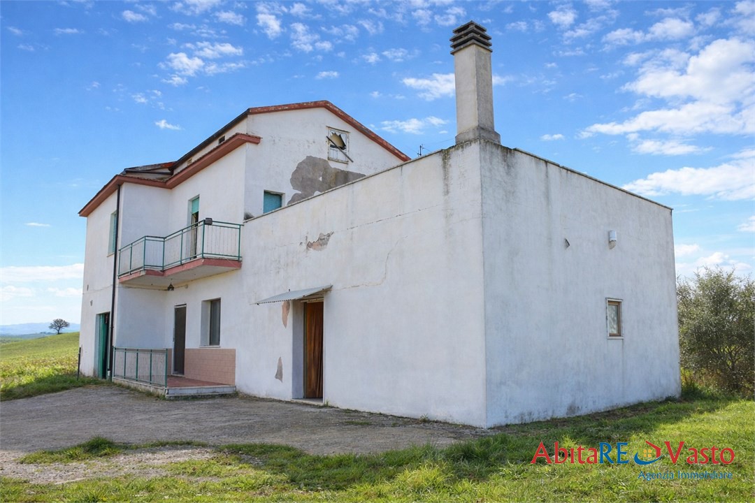Rustico vista mare a Montenero di Bisaccia