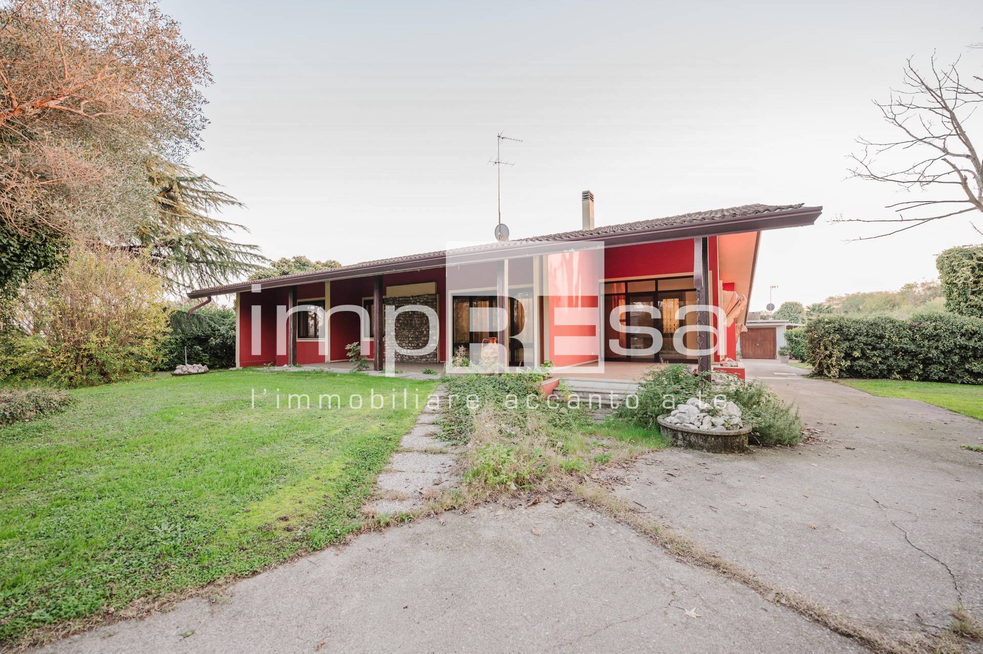 Casa indipendente in vendita a Villorba, Castrette