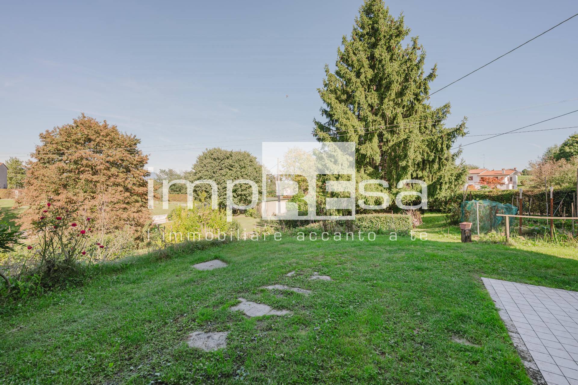 Abbinata/Bifamiliare in vendita a Nervesa della Battaglia, Santa Croce