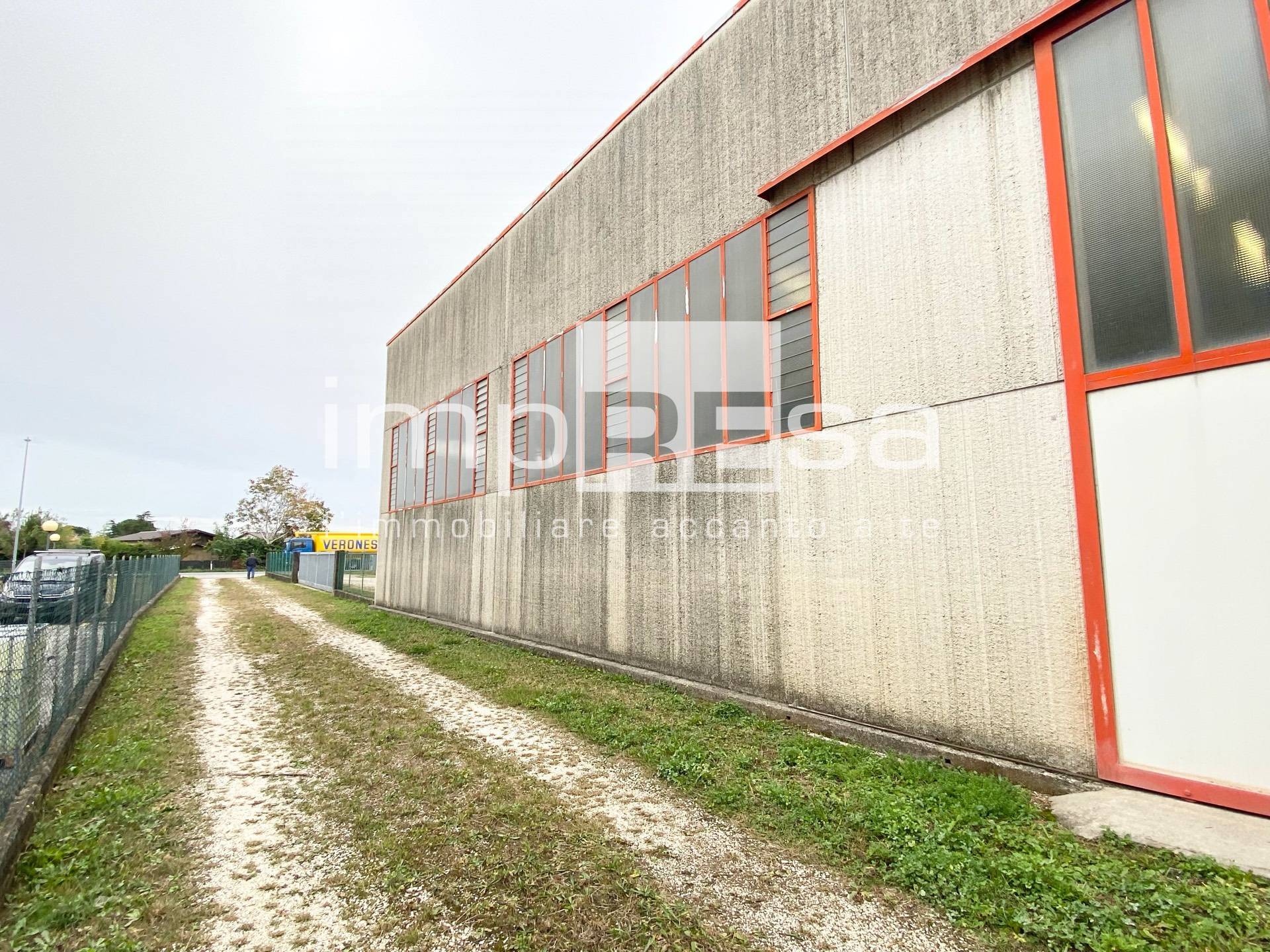 Magazzino in vendita a Ponzano Veneto, Ponzano