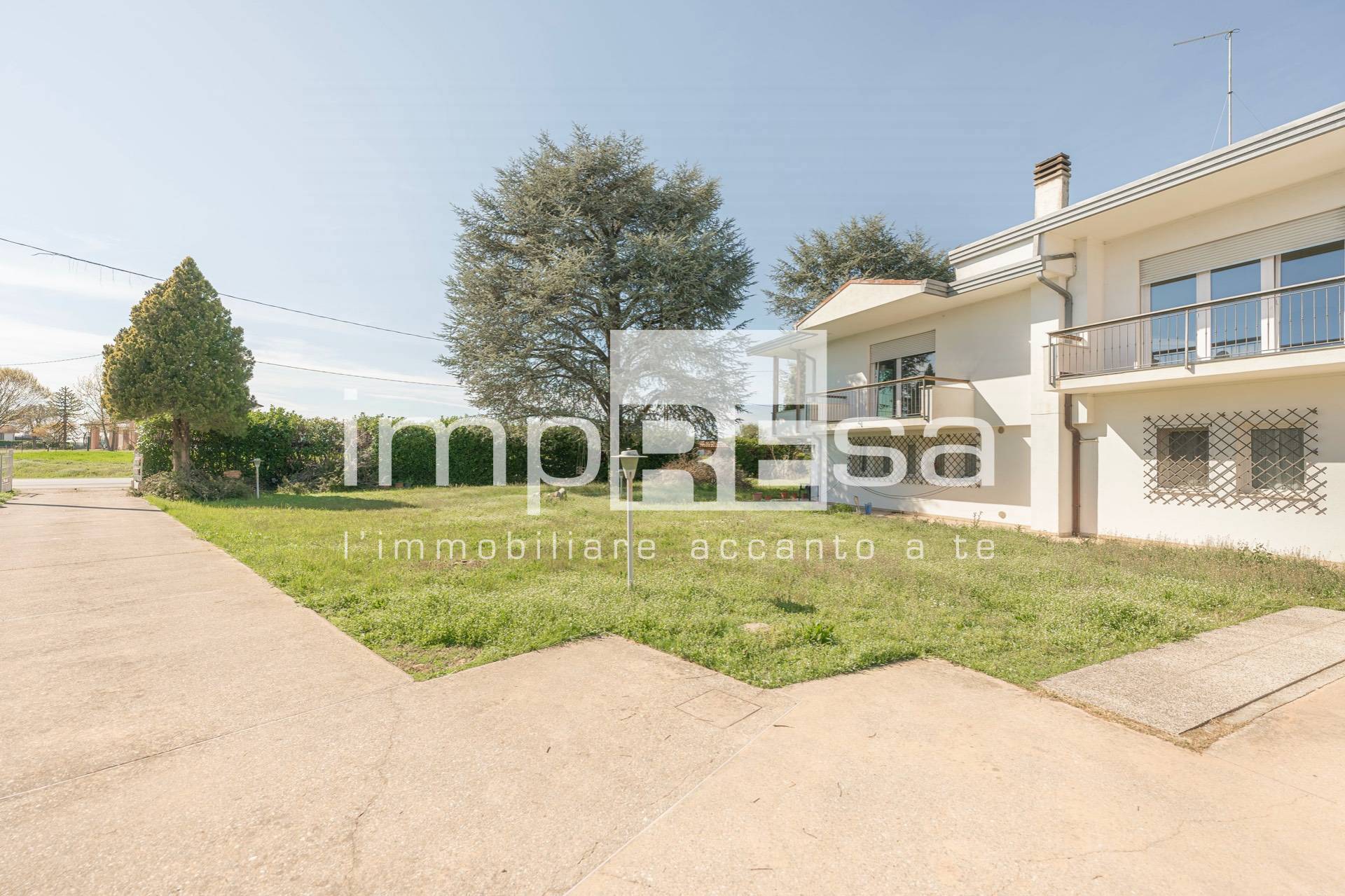 Casa indipendente in vendita a Ponzano Veneto, Paderno