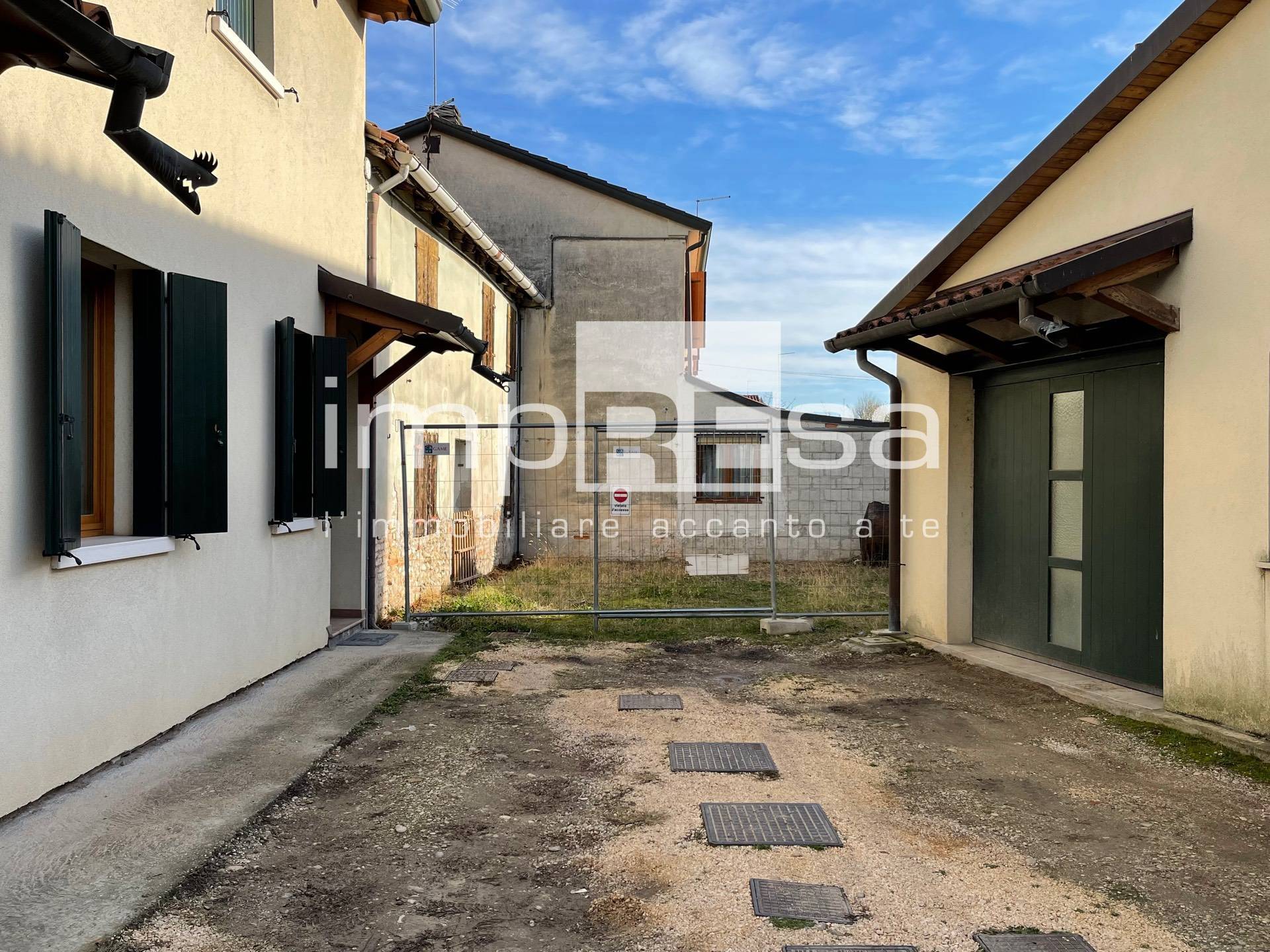 Rustico/Casale in vendita a Villorba, Fontane