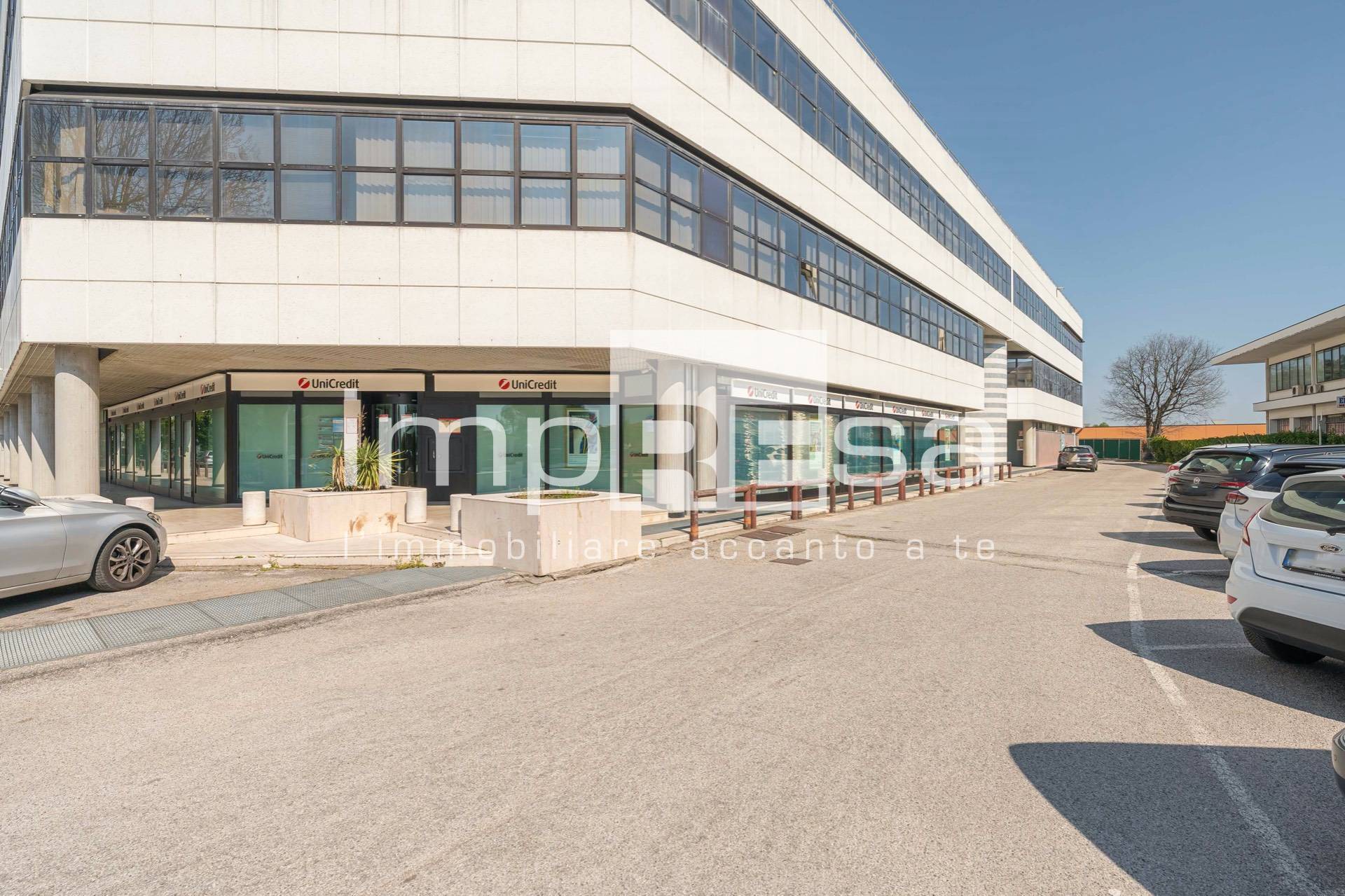 Studio/Ufficio in vendita a Villorba, Carit