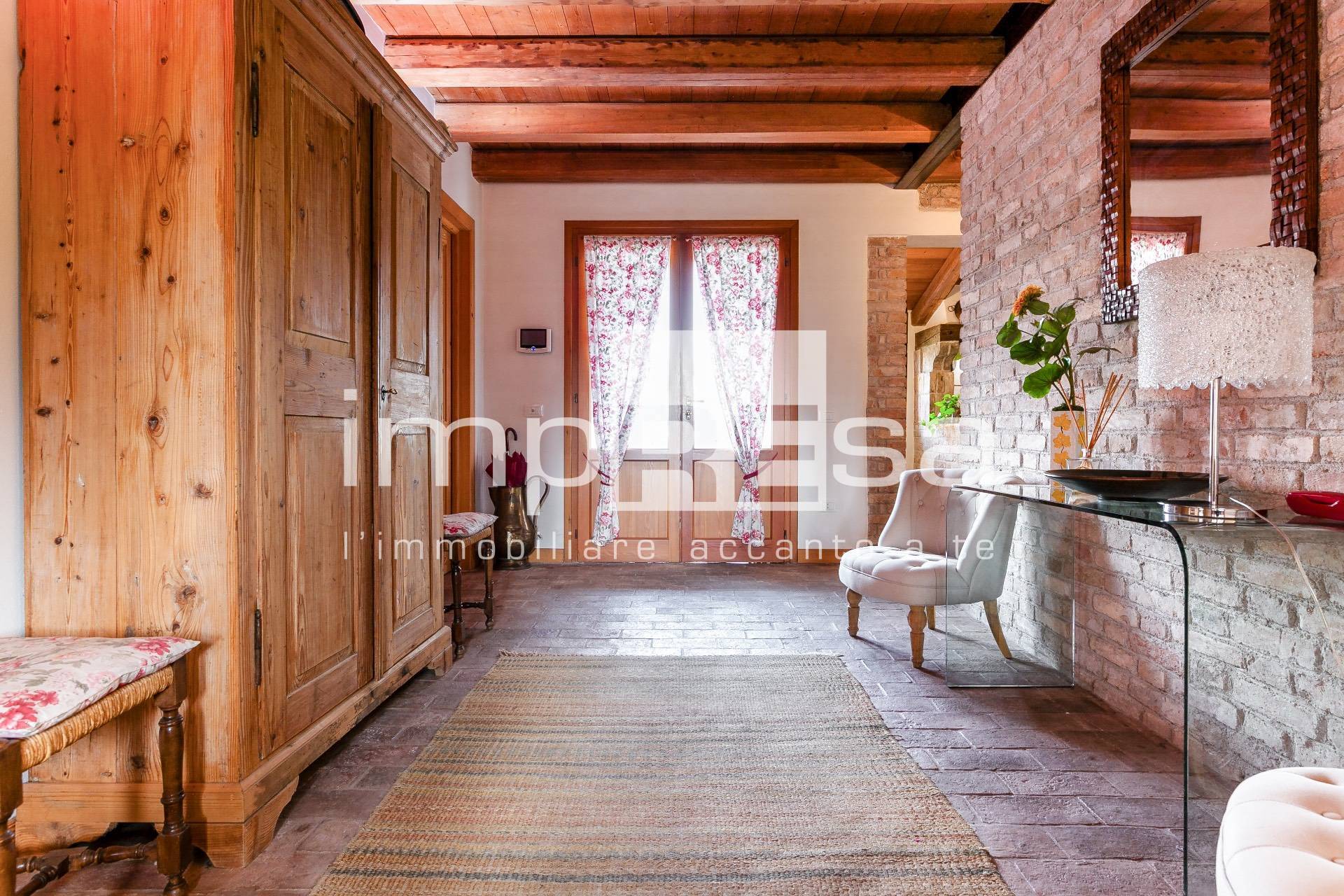 Rustico/Casale in vendita a Spresiano, Visnadello