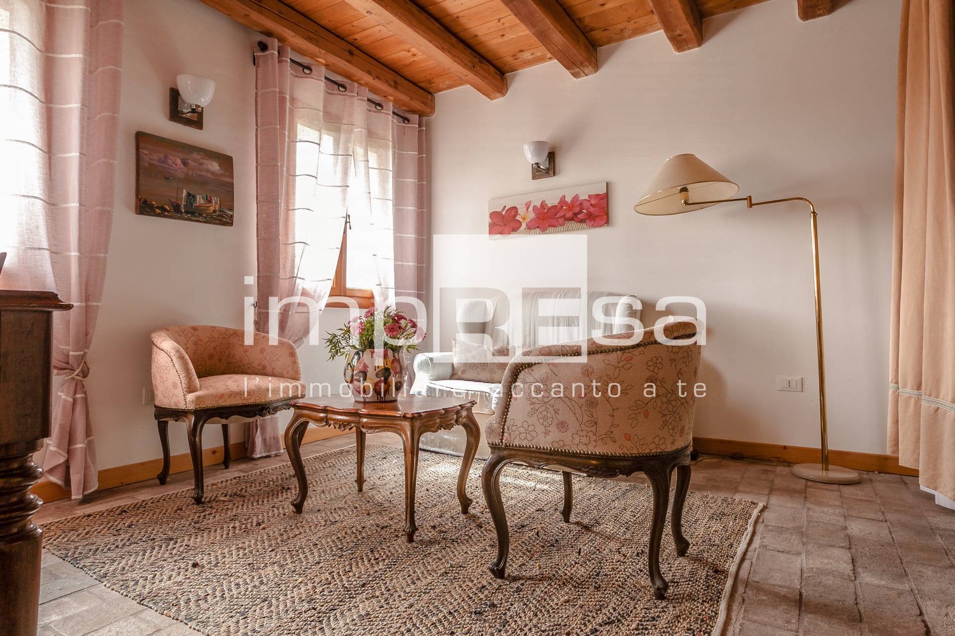 Rustico/Casale in vendita a Spresiano, Visnadello