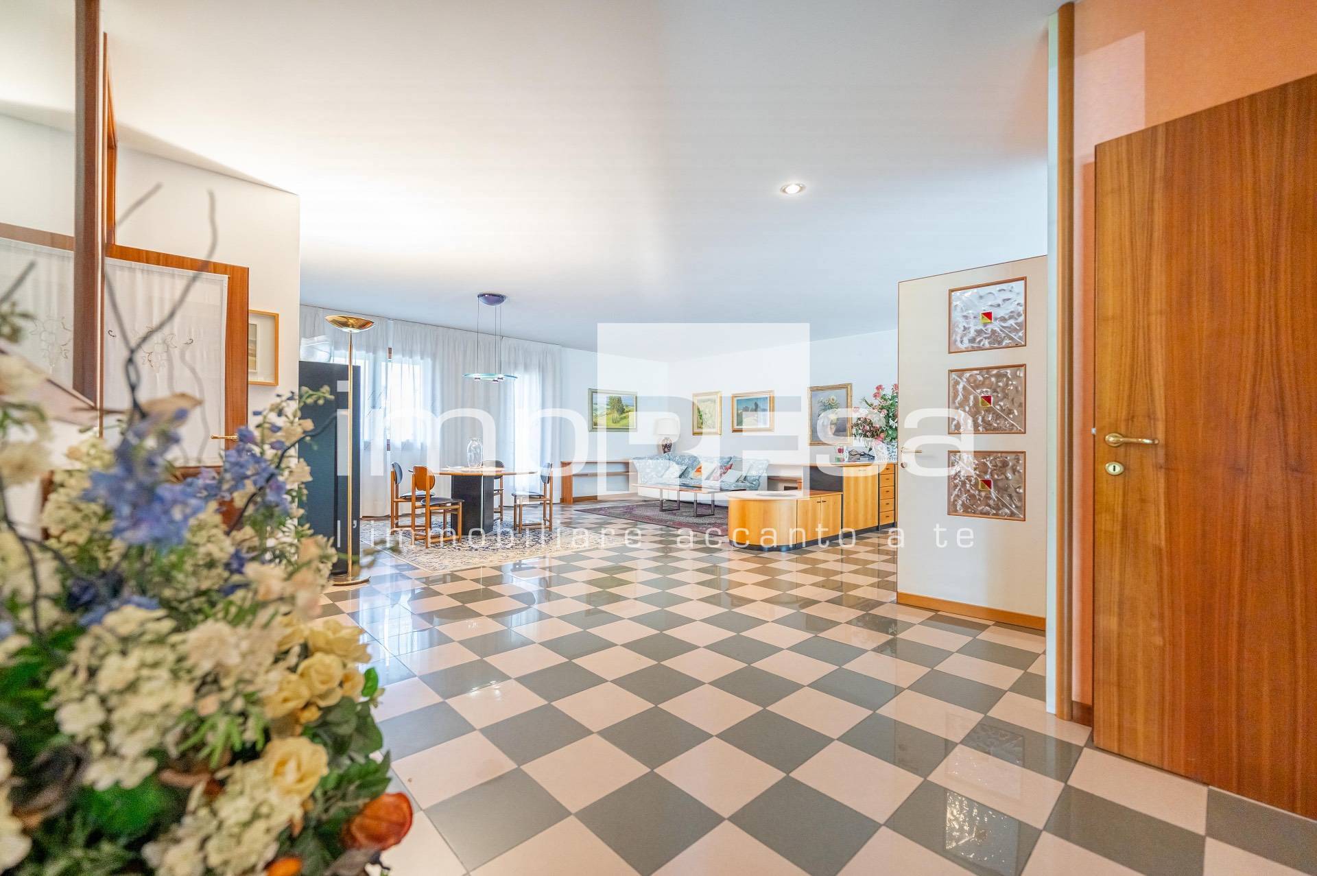 Casa indipendente in vendita a Spresiano, Centro