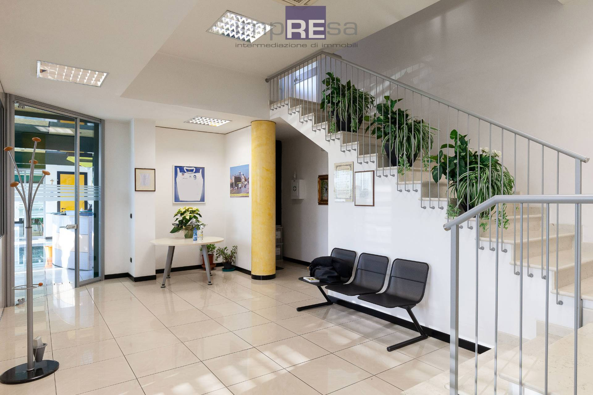 Locale commerciale in vendita a Villorba, Castrette