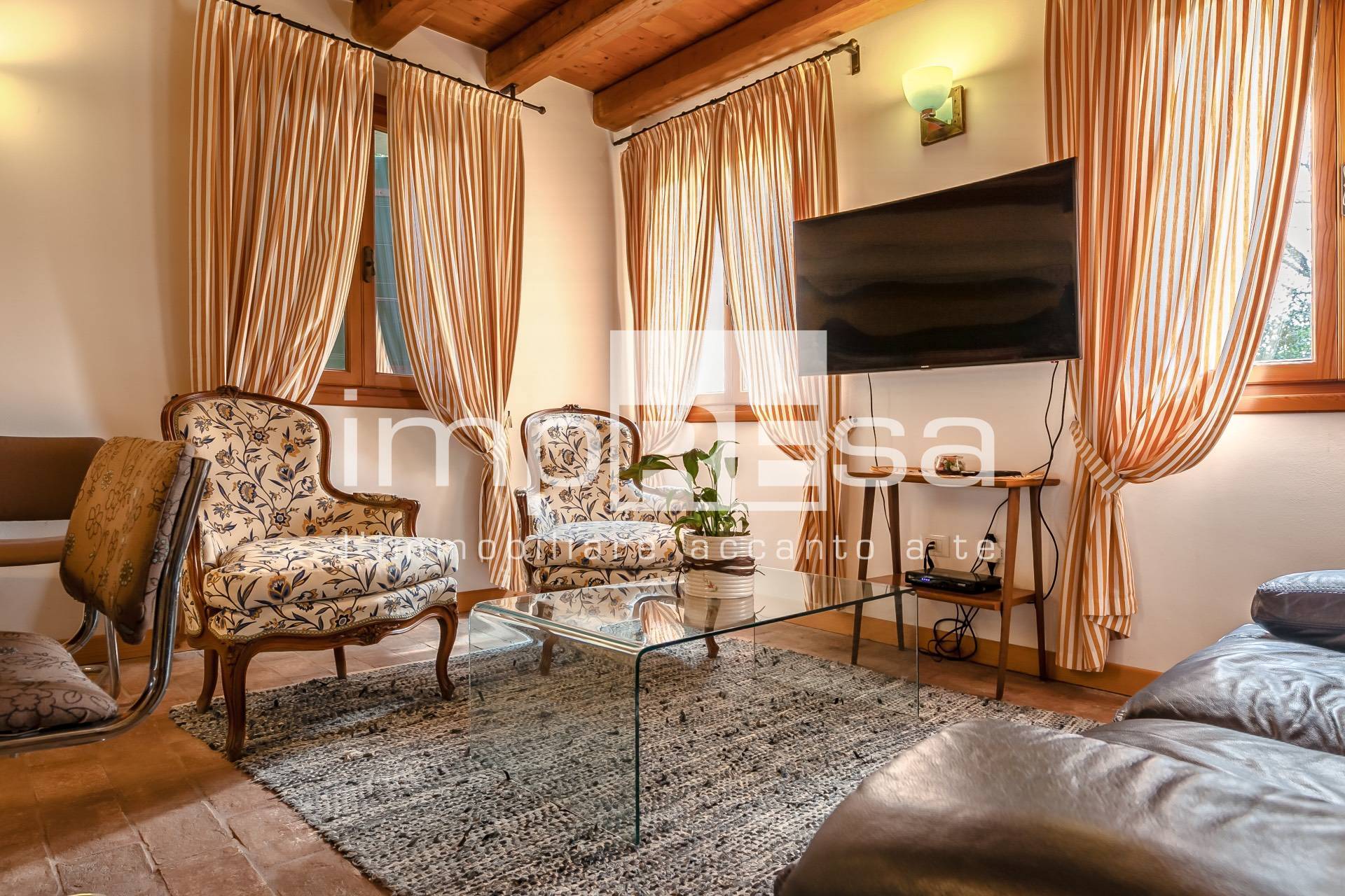 Rustico/Casale in vendita a Spresiano, Visnadello