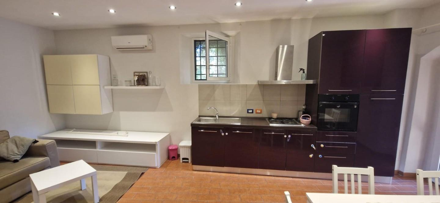 Quadrilocale arredato in affitto a Calci