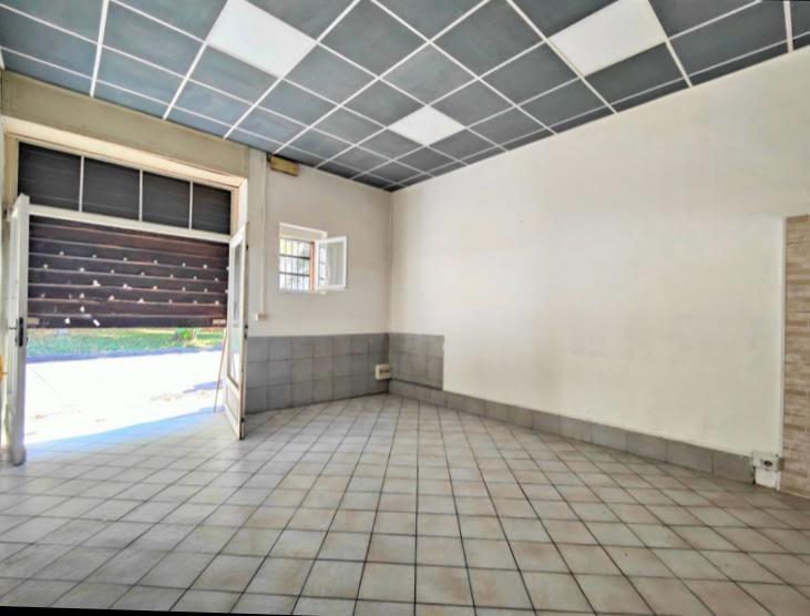 Locale commerciale in affitto a Pisa