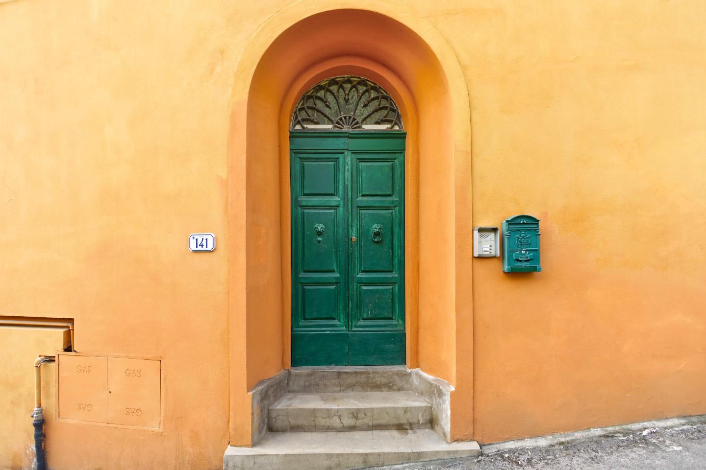 Attico ristrutturato, Calci castelmaggiore