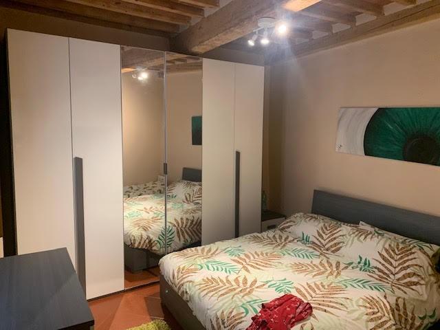 Appartamento con terrazzo, Calci montemagno