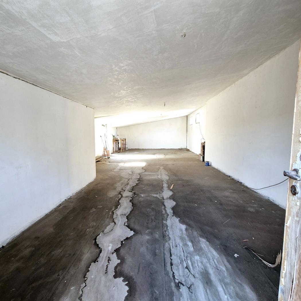 Attico da ristrutturare a Caivano