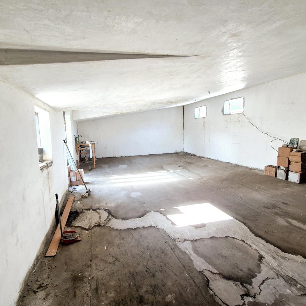 Attico da ristrutturare a Caivano