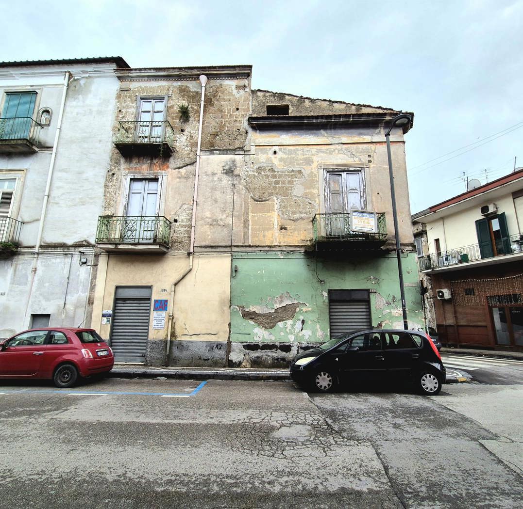 Casa indipendente da ristrutturare a Caivano