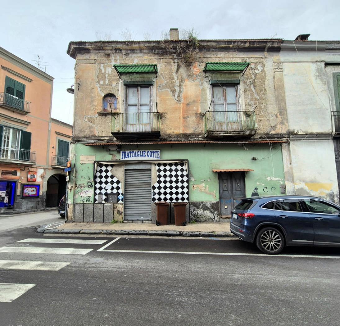 Casa indipendente da ristrutturare a Caivano