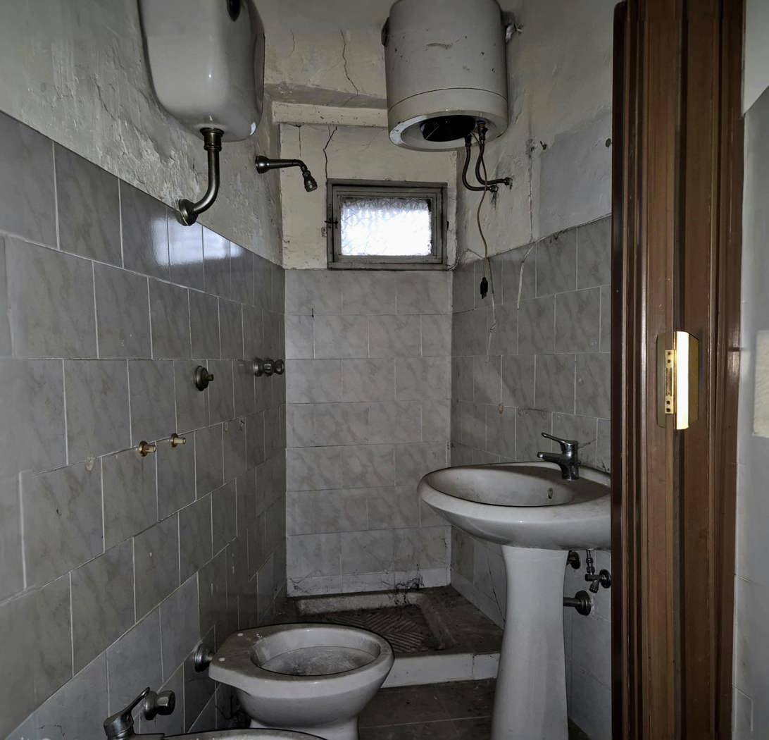 Casa indipendente da ristrutturare a Caivano