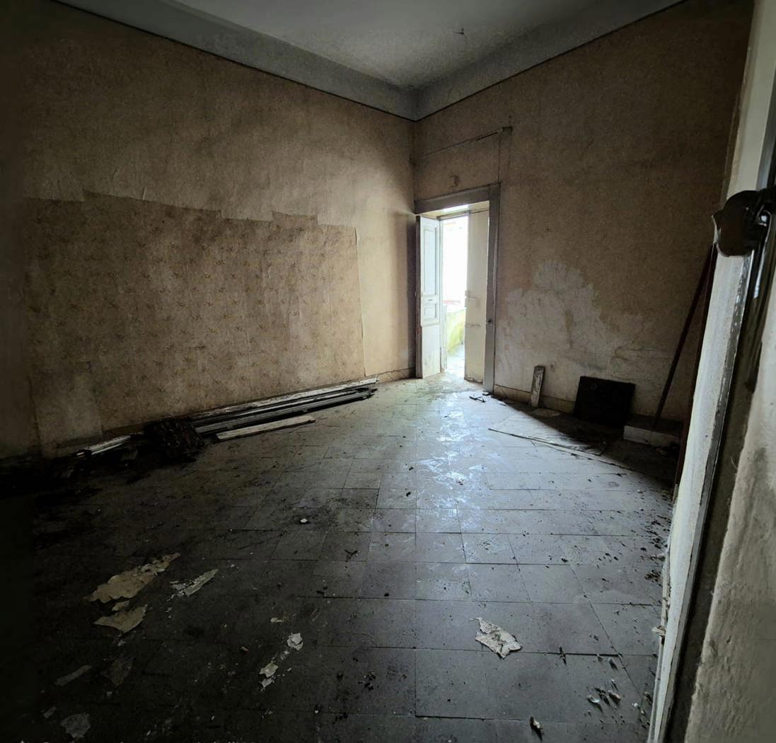 Casa indipendente da ristrutturare a Caivano