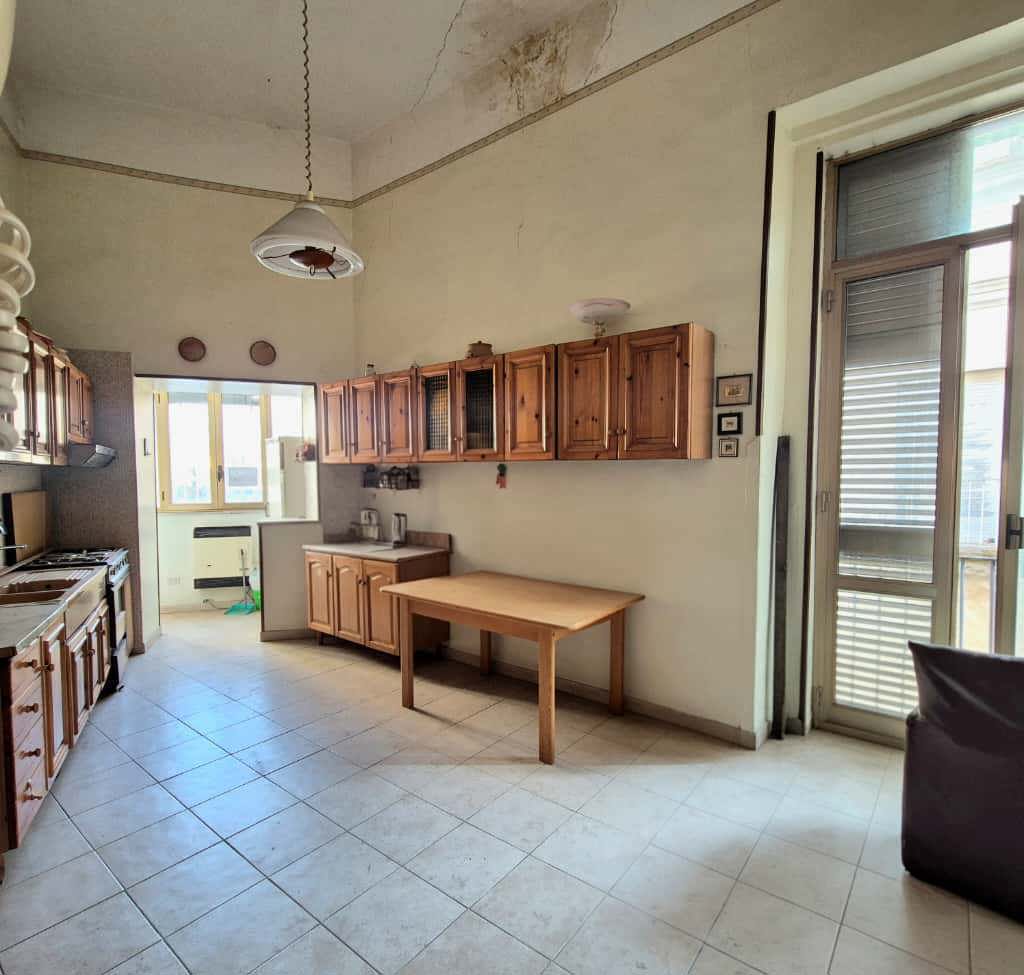 Quadrilocale da ristrutturare a Caivano