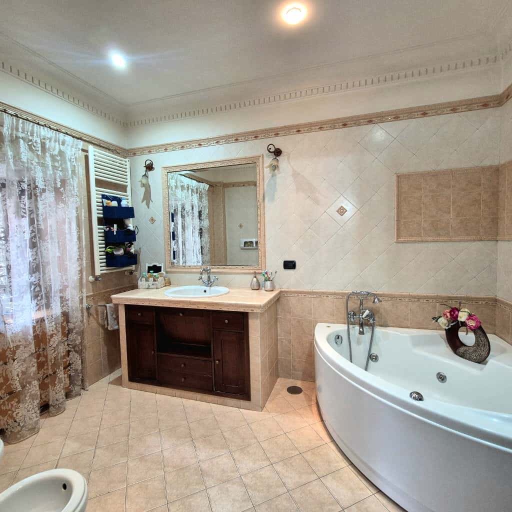 Trilocale ristrutturato a Caivano