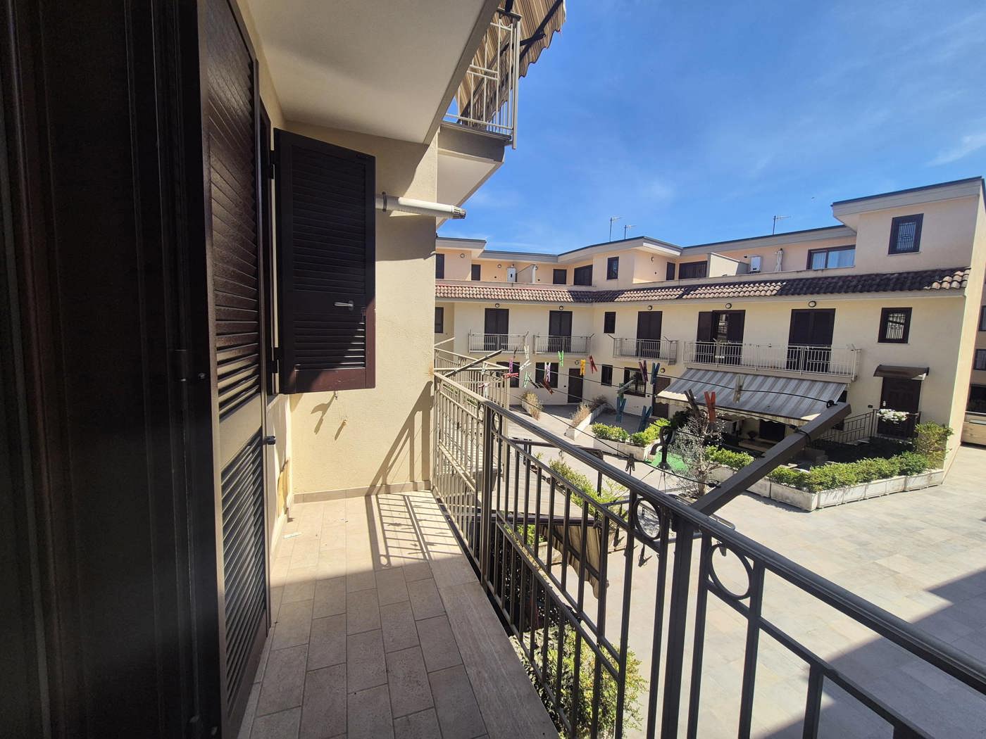 Trilocale con box a Caivano