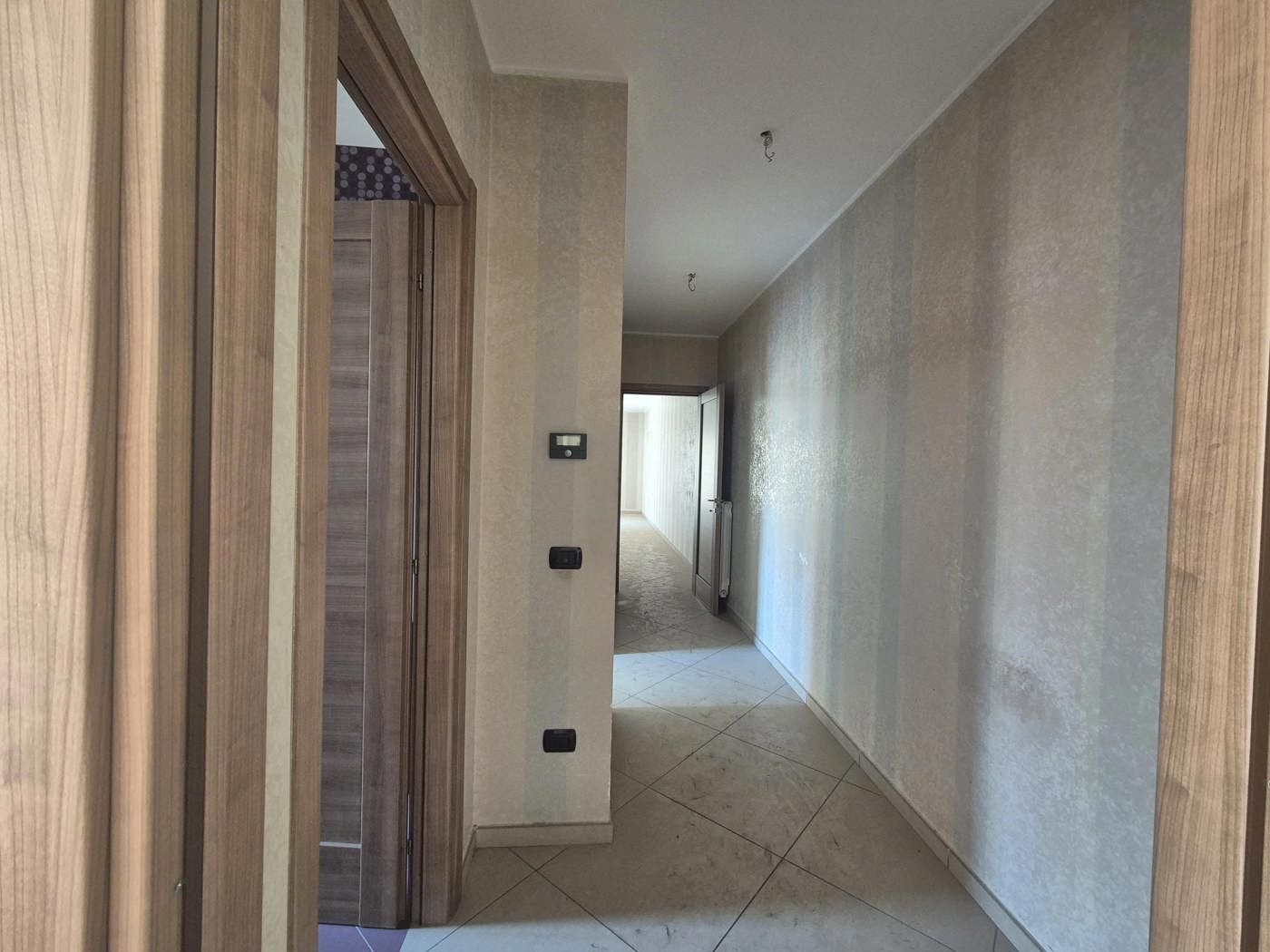 Trilocale con box a Caivano