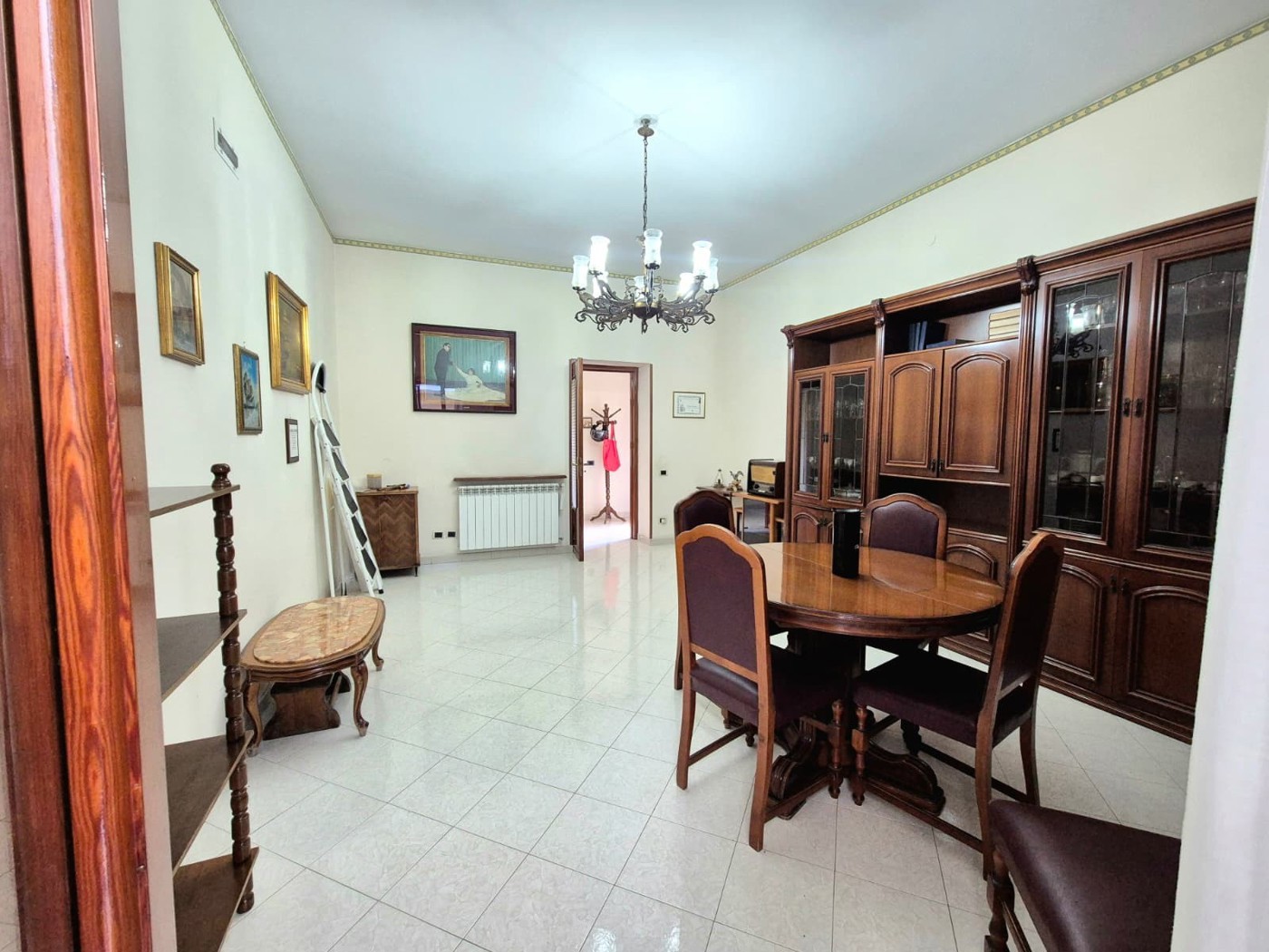 Appartamento con box a Caivano