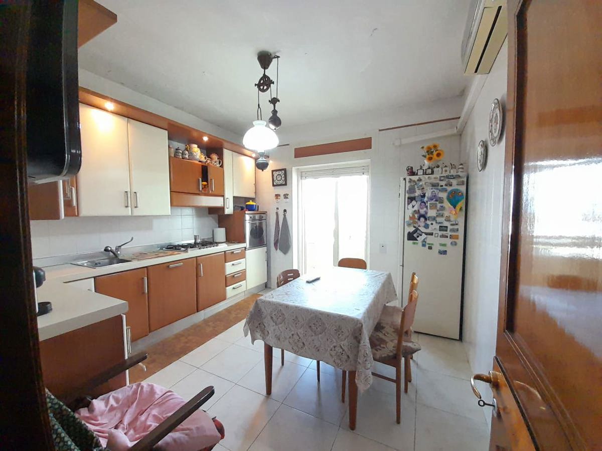 Appartamento con box a Cardito