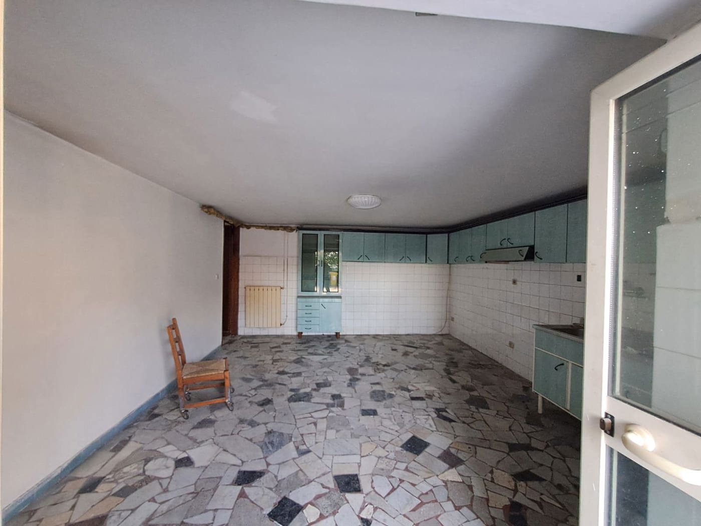 Magazzino in affitto a Crispano