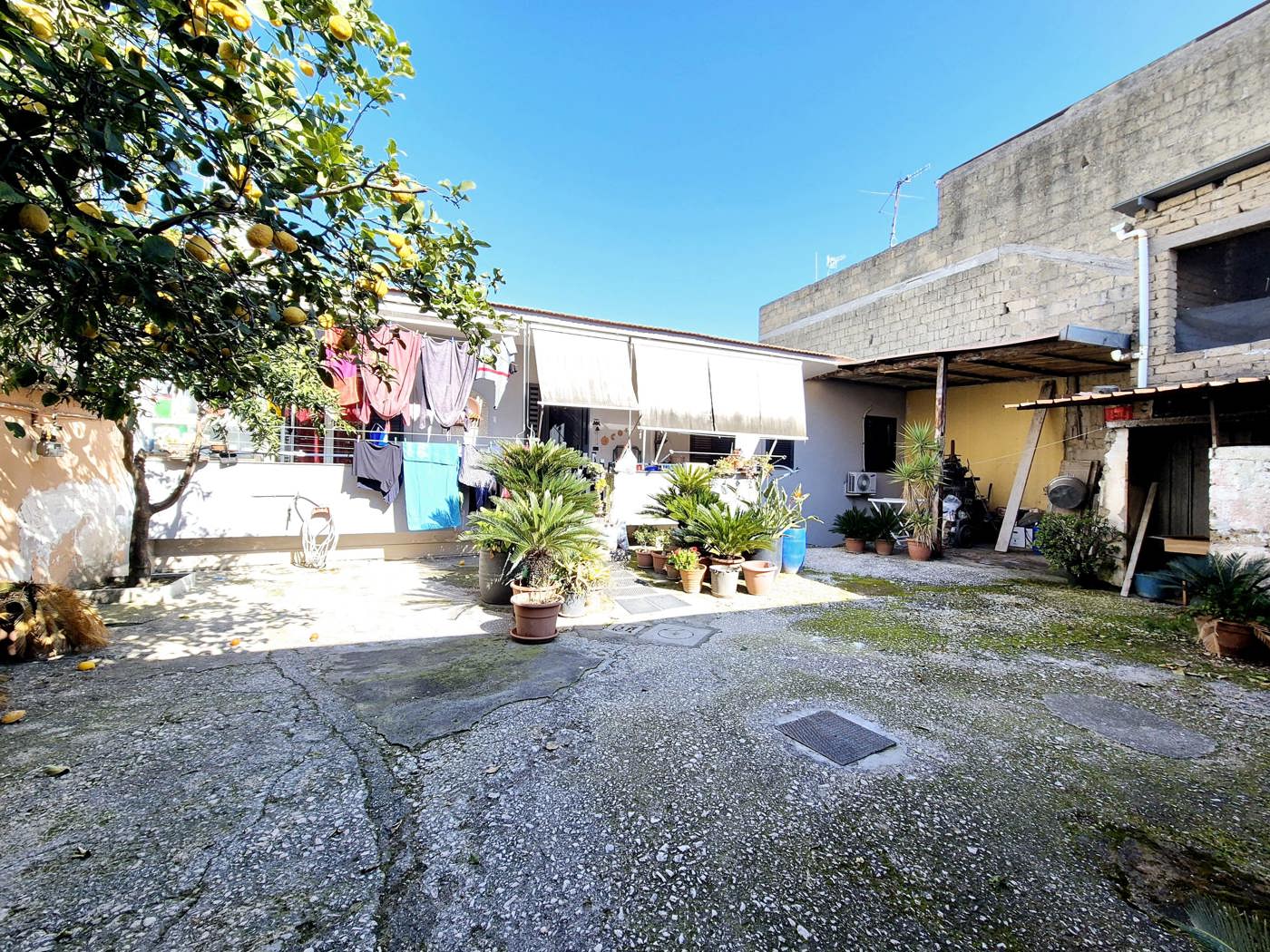 Casa indipendente con giardino a Caivano