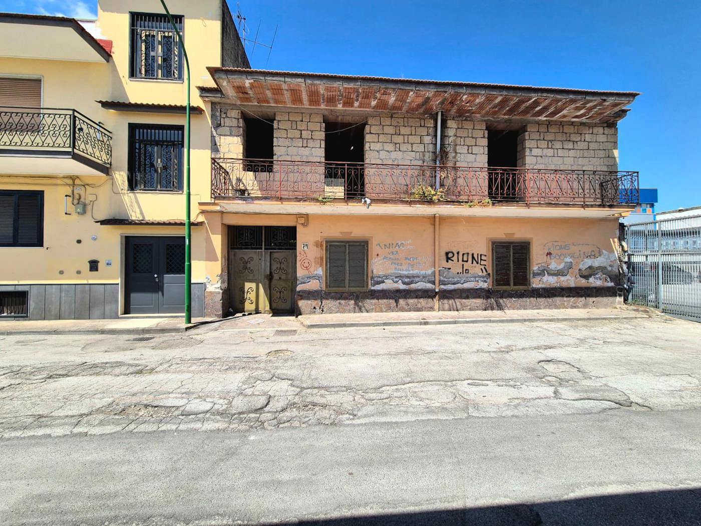 Casa indipendente con giardino a Caivano