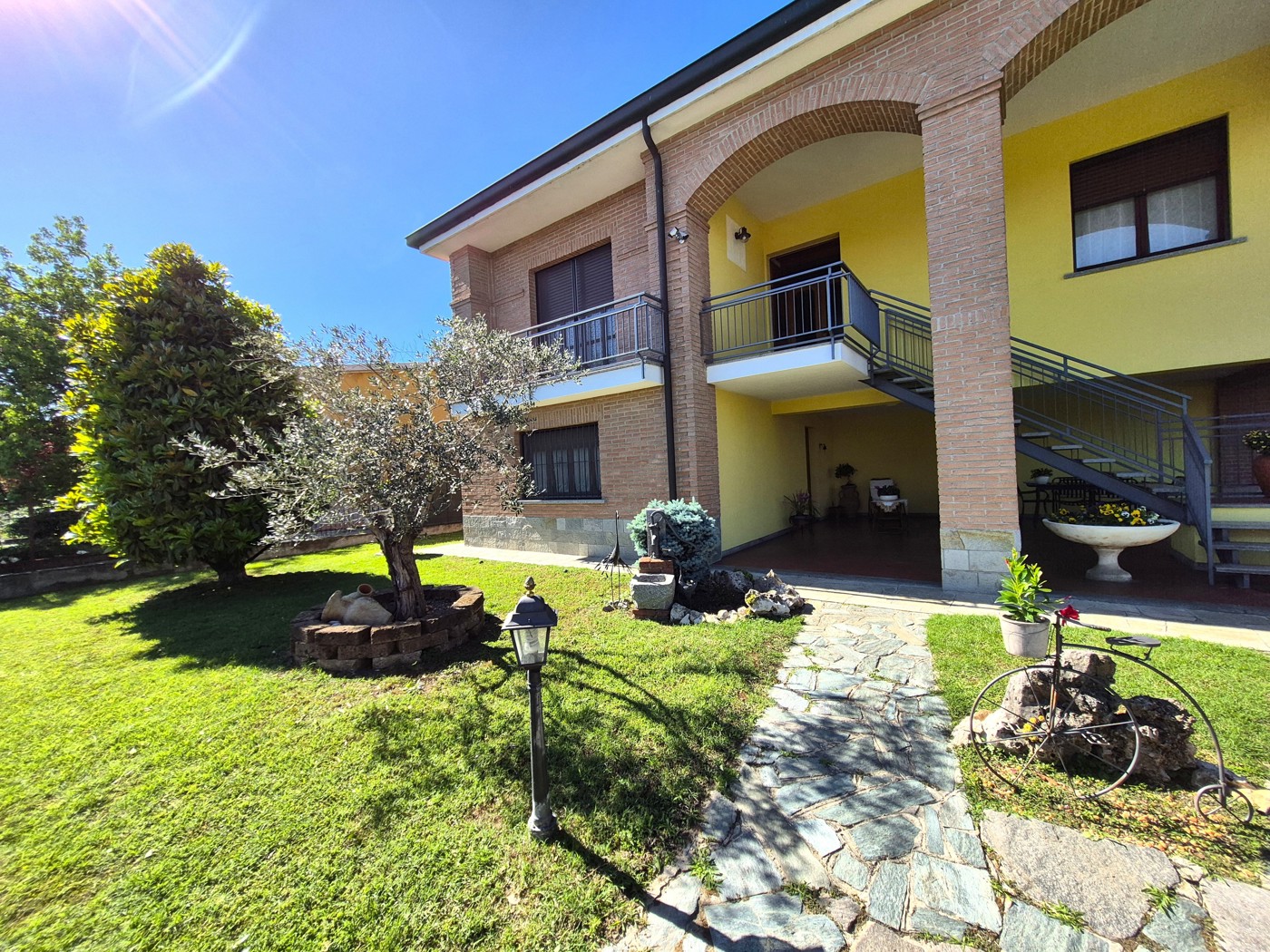Villa con giardino a Torrevecchia Pia