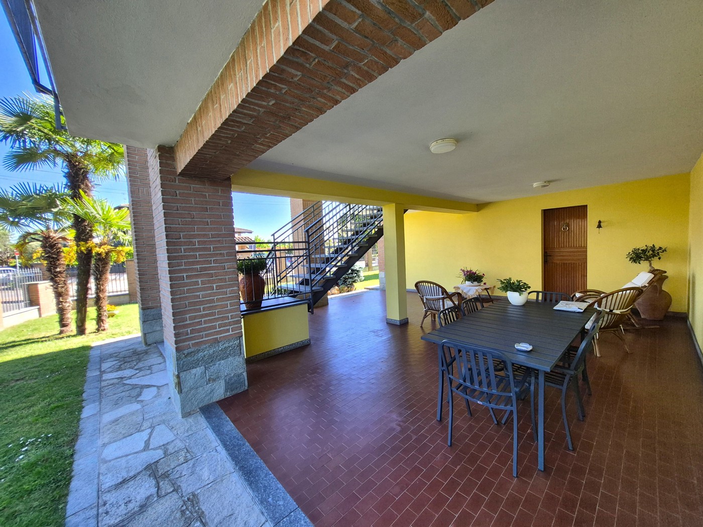 Villa con giardino a Torrevecchia Pia