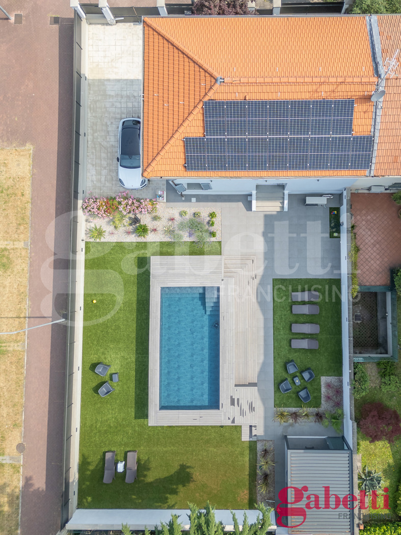 Villa in vendita a Monza