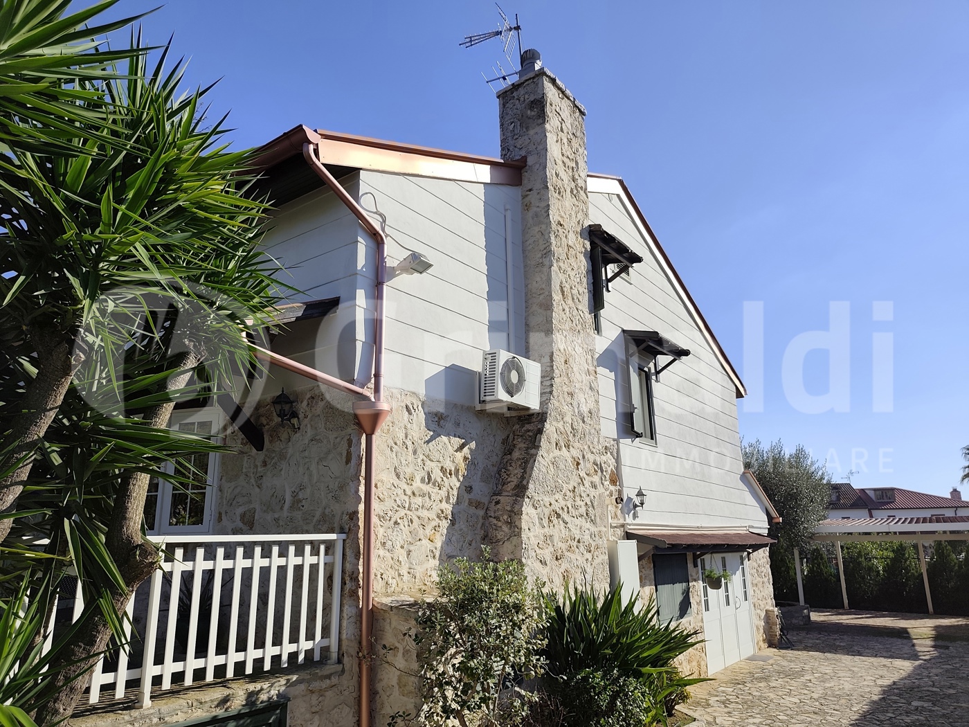 Villa con giardino a Statte