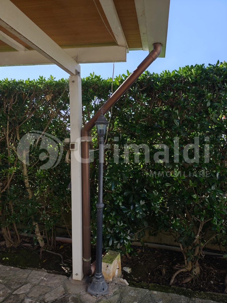 Villa con giardino a Statte