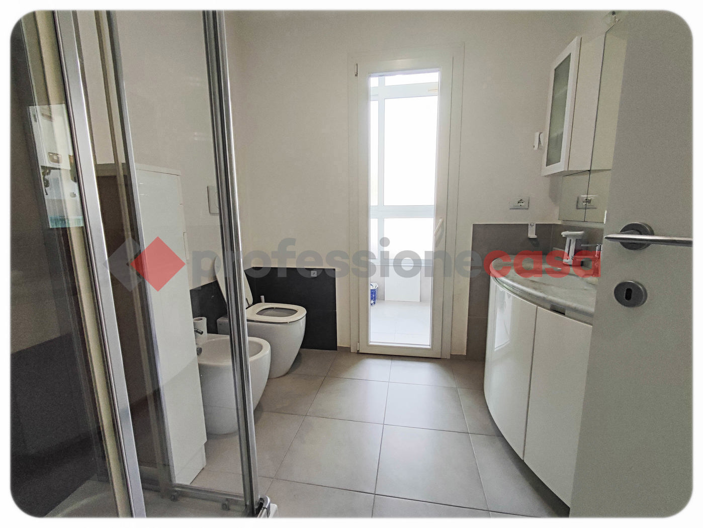 Bilocale arredato in affitto a Livorno