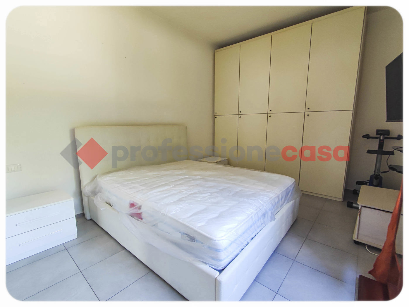 Bilocale arredato in affitto a Livorno